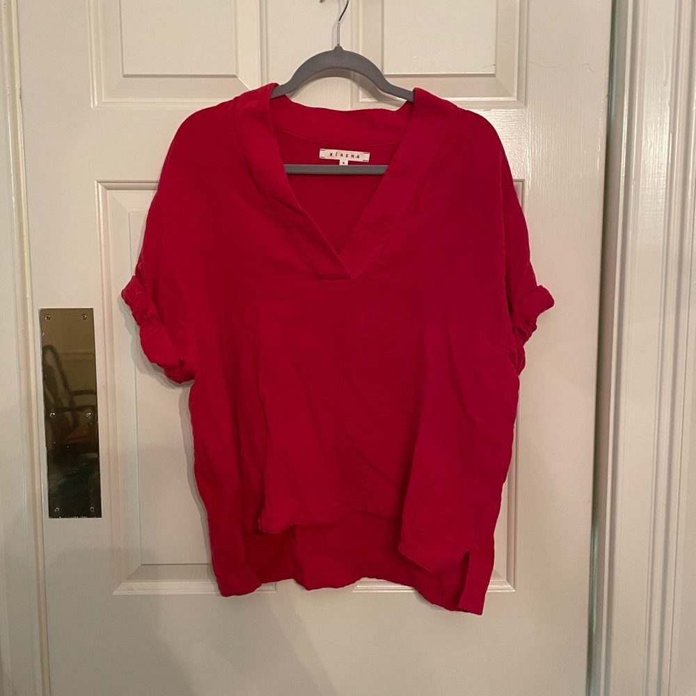 XiRENA Red Boxy Short Sleeve Blouse